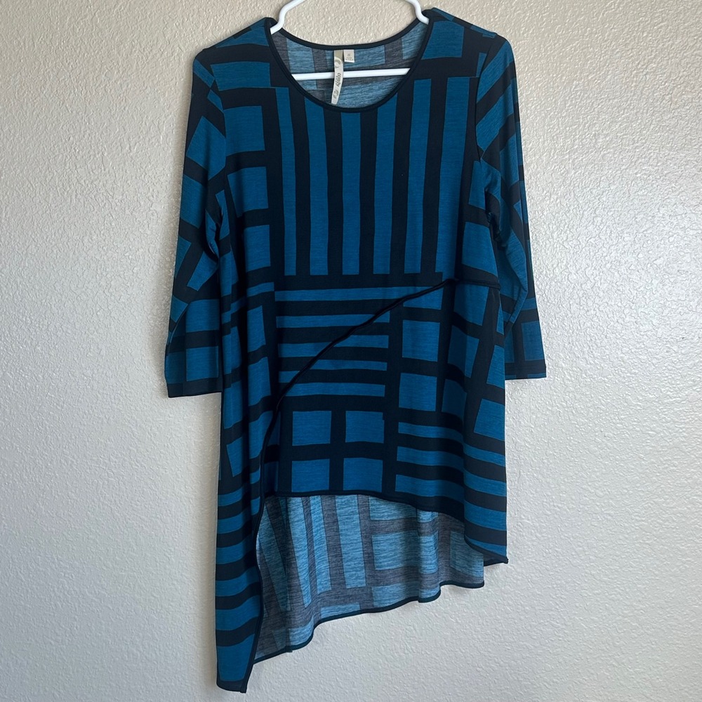 Comfy USA Blue Black Geometric Asymmetrical Tunic Top M726P Small Made‎ in USA